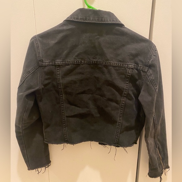 Cropped denim jacket - Picture 2 of 5